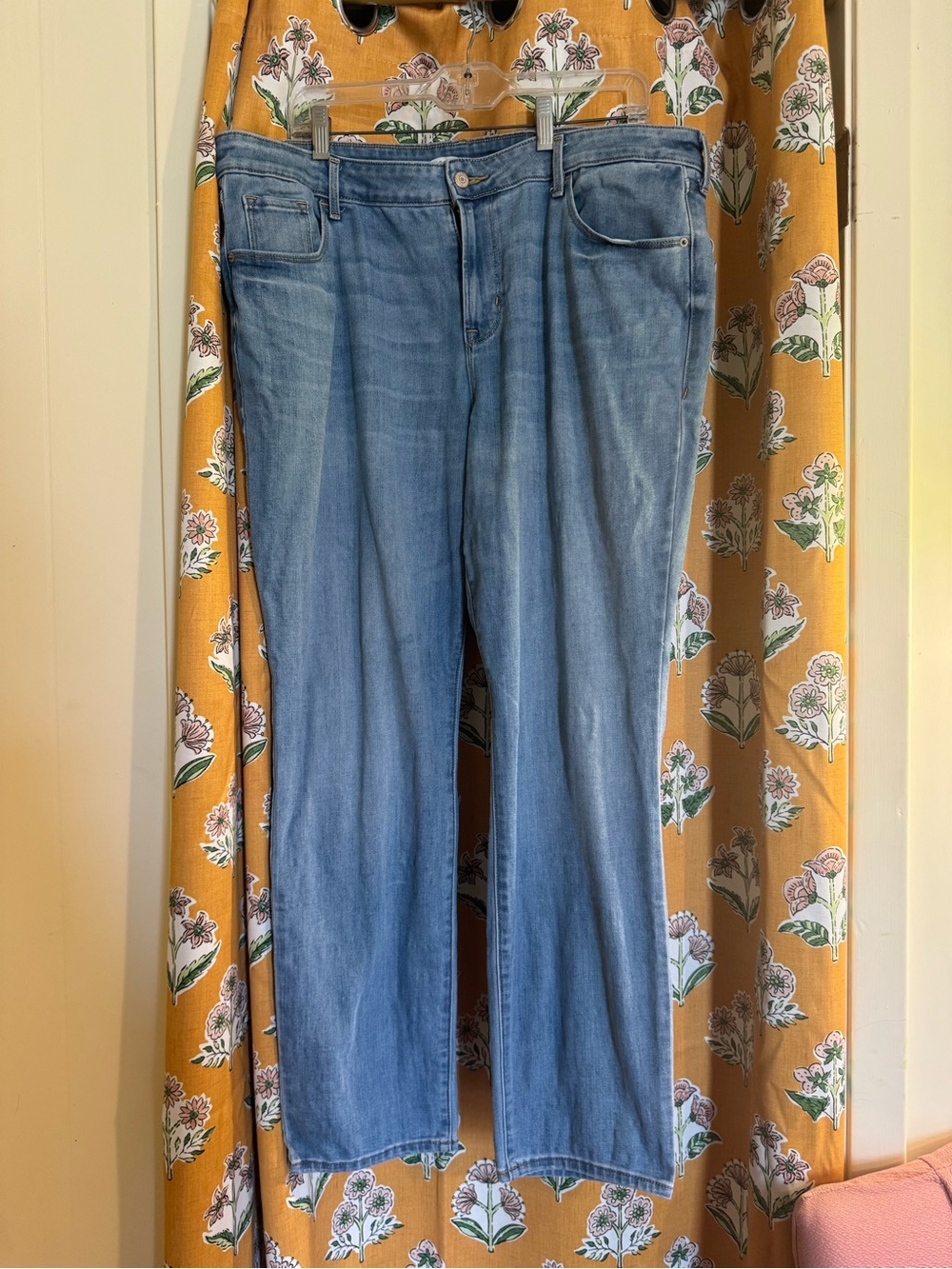Old Navy Light Blue Straight-Leg Women's Jeans